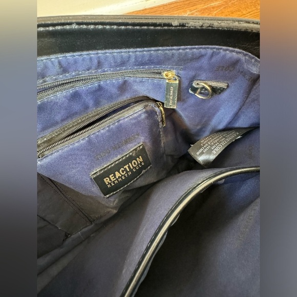 KENNETH COLE Leather Laptop Crossbody Briefcase w/Flap, Unisex (Fixer-Upper) - Picture 9 of 15